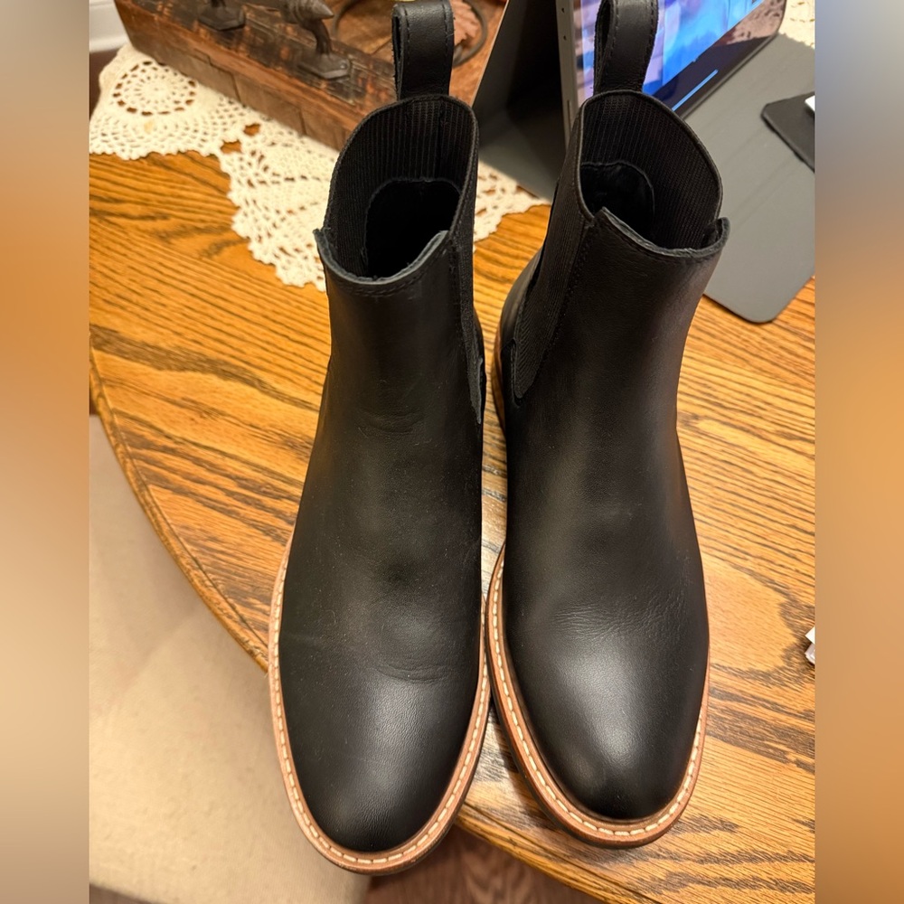 Nisolo Carmen Chelsea Black Ankle Boots with Tan Sole